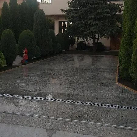 Villa Nut